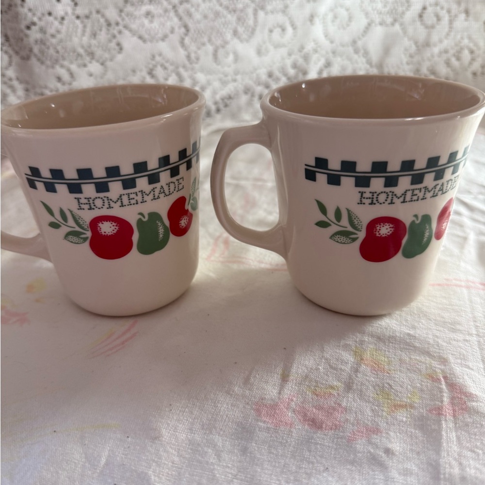 Vintage Corelle Coffee/Tea Cups. Farm Fresh Design. Perfect Condition.